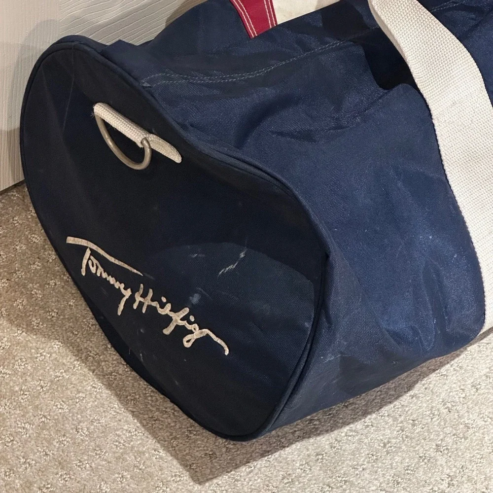 Tommy Hilfiger Vintage Duffel Bag Navy Red White missing strap